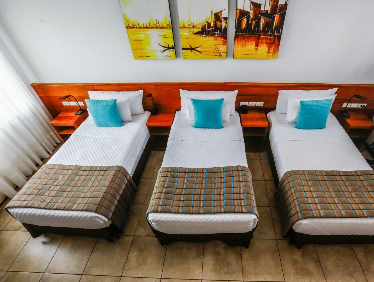 Hotel Cucuve Puerto Ayora  Exteriér fotografie